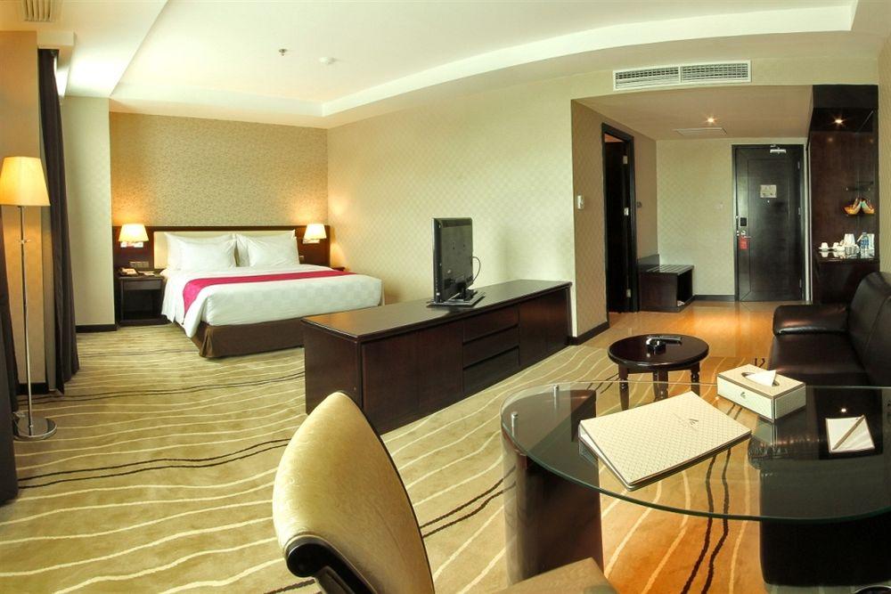 Four Points By Sheraton Medan Extérieur photo