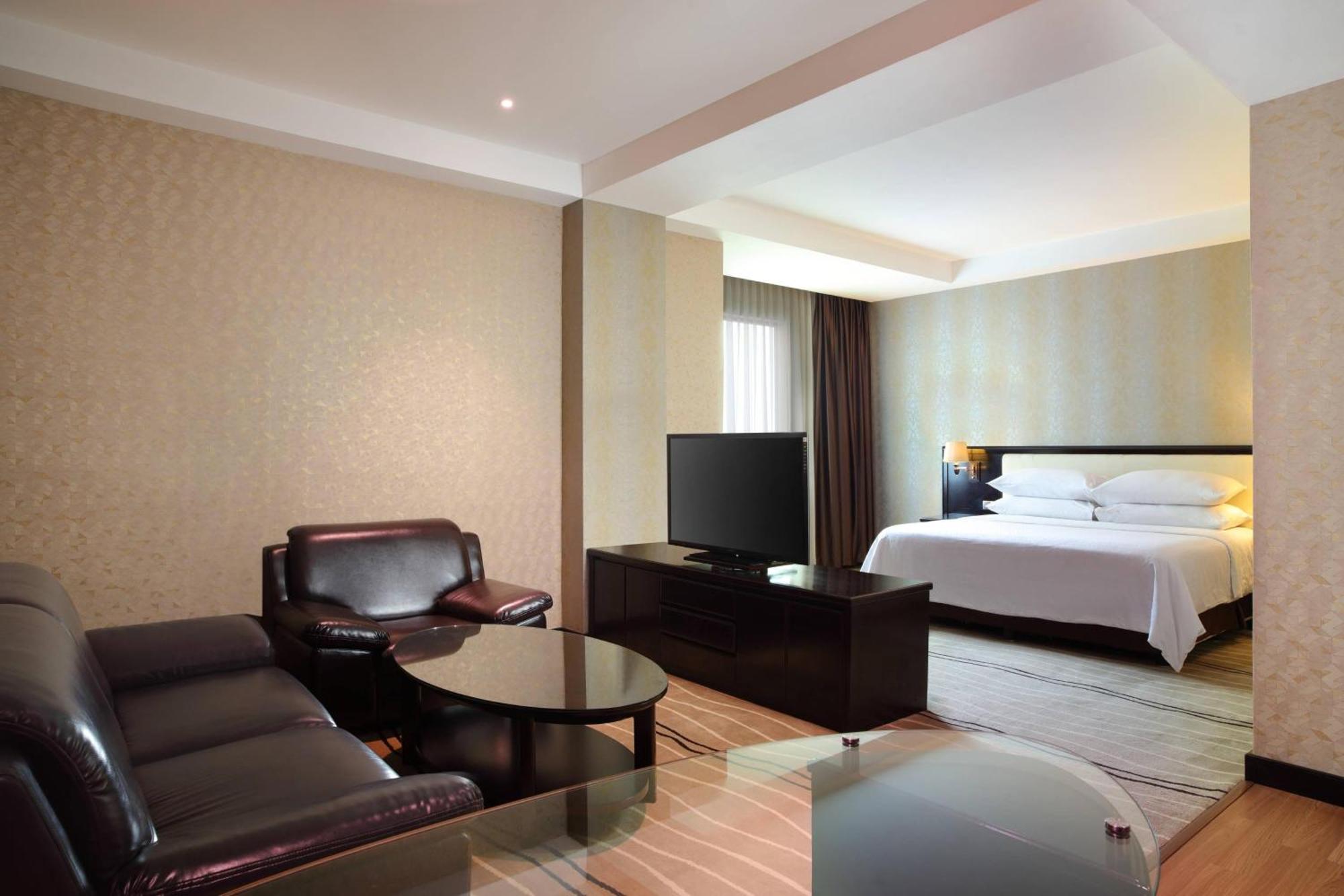 Four Points By Sheraton Medan Extérieur photo