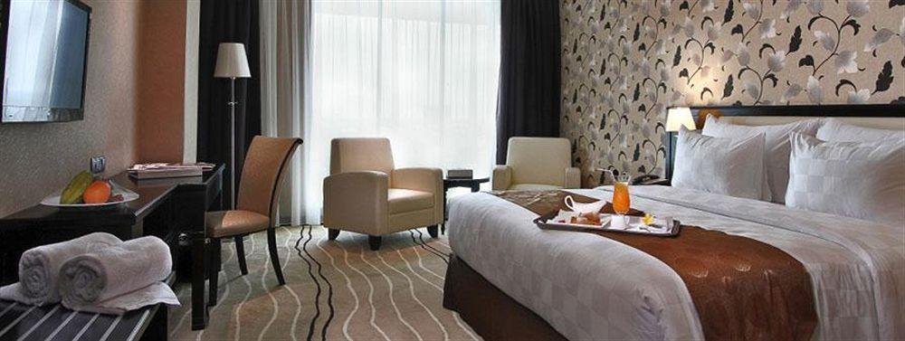Four Points By Sheraton Medan Extérieur photo