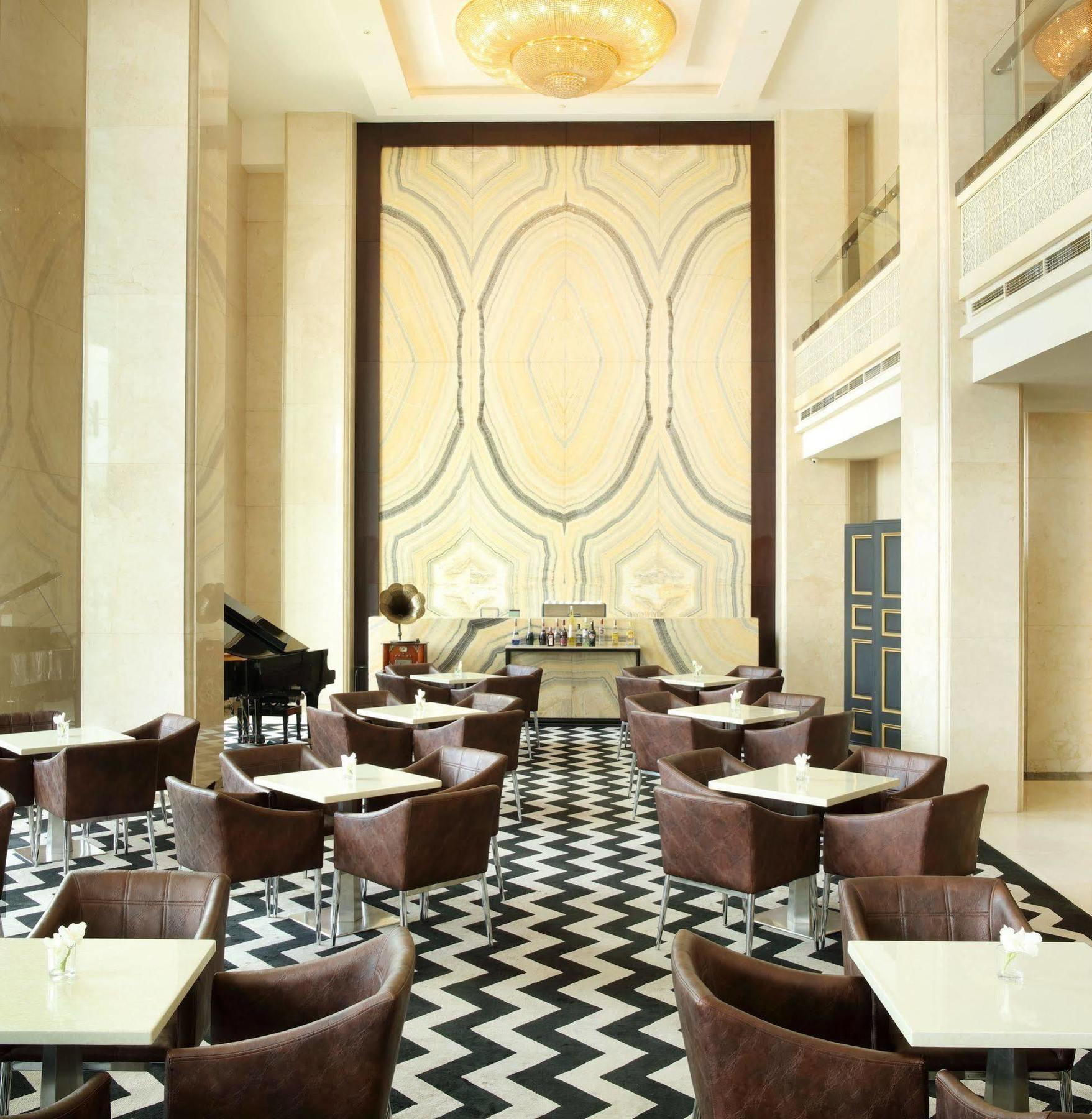 Four Points By Sheraton Medan Extérieur photo